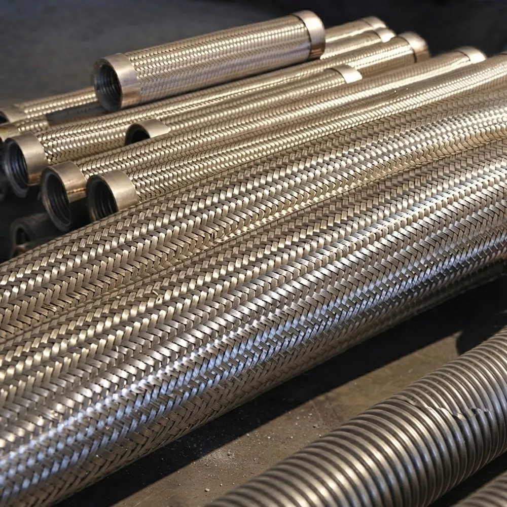 Посилена композитна трубка з PTFE